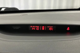 punainen Kia Ceed 2015 kuva 16.