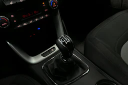 punainen Kia Ceed 2015 kuva 22.