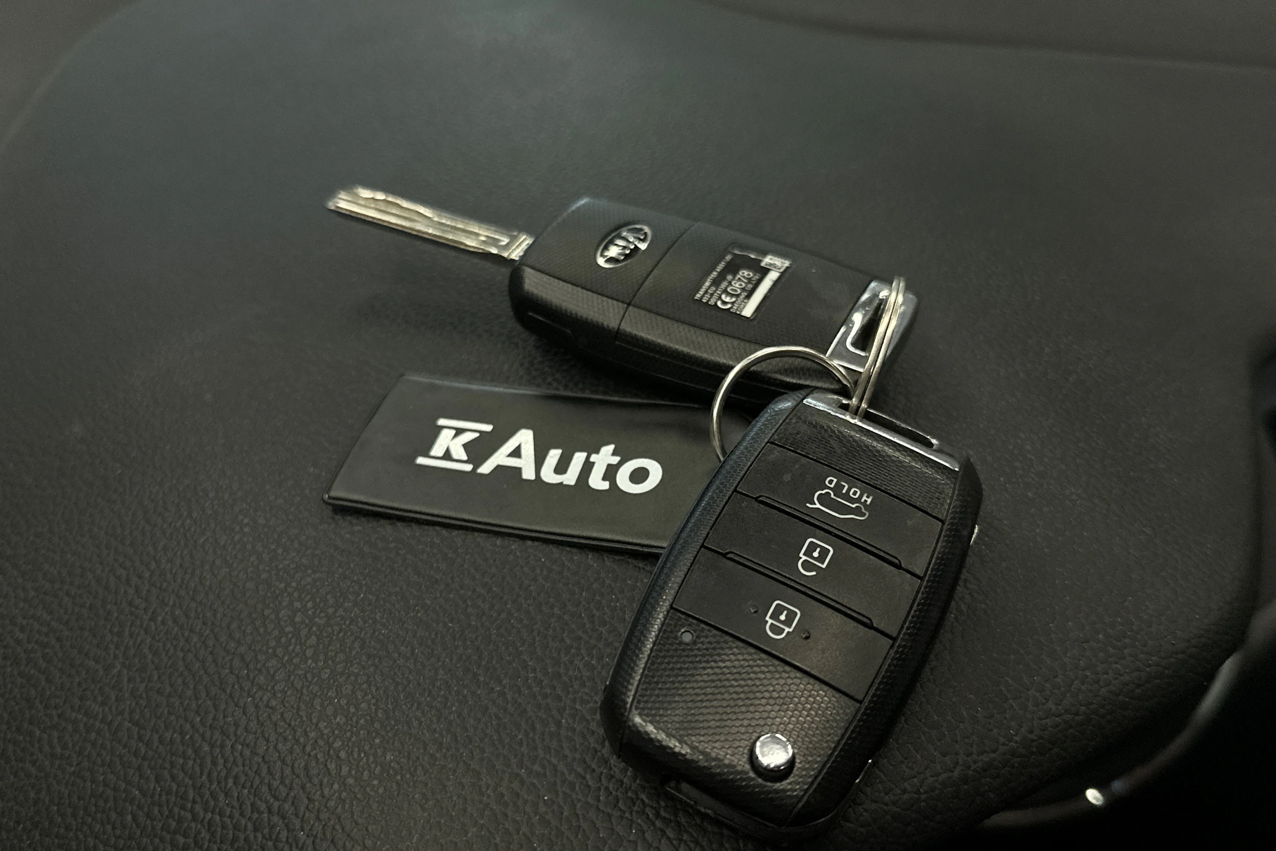 punainen Kia Ceed 2015 kuva 26.