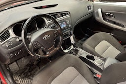 Punainen Kia cee'd 2016 kuva 3.