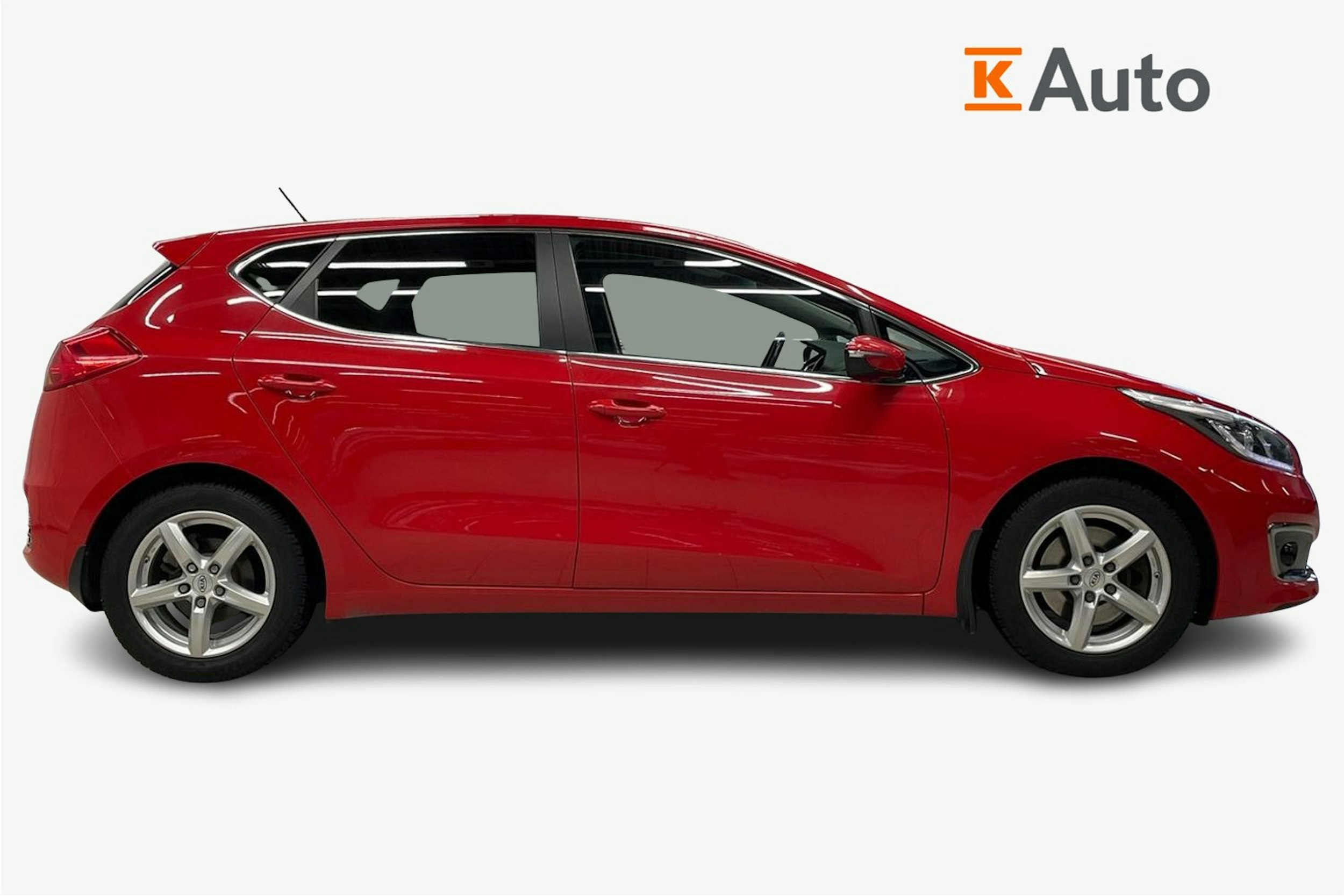 Punainen Kia cee'd 2016 kuva 5.