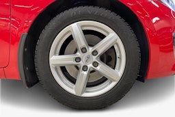 Punainen Kia cee'd 2016 kuva 9.