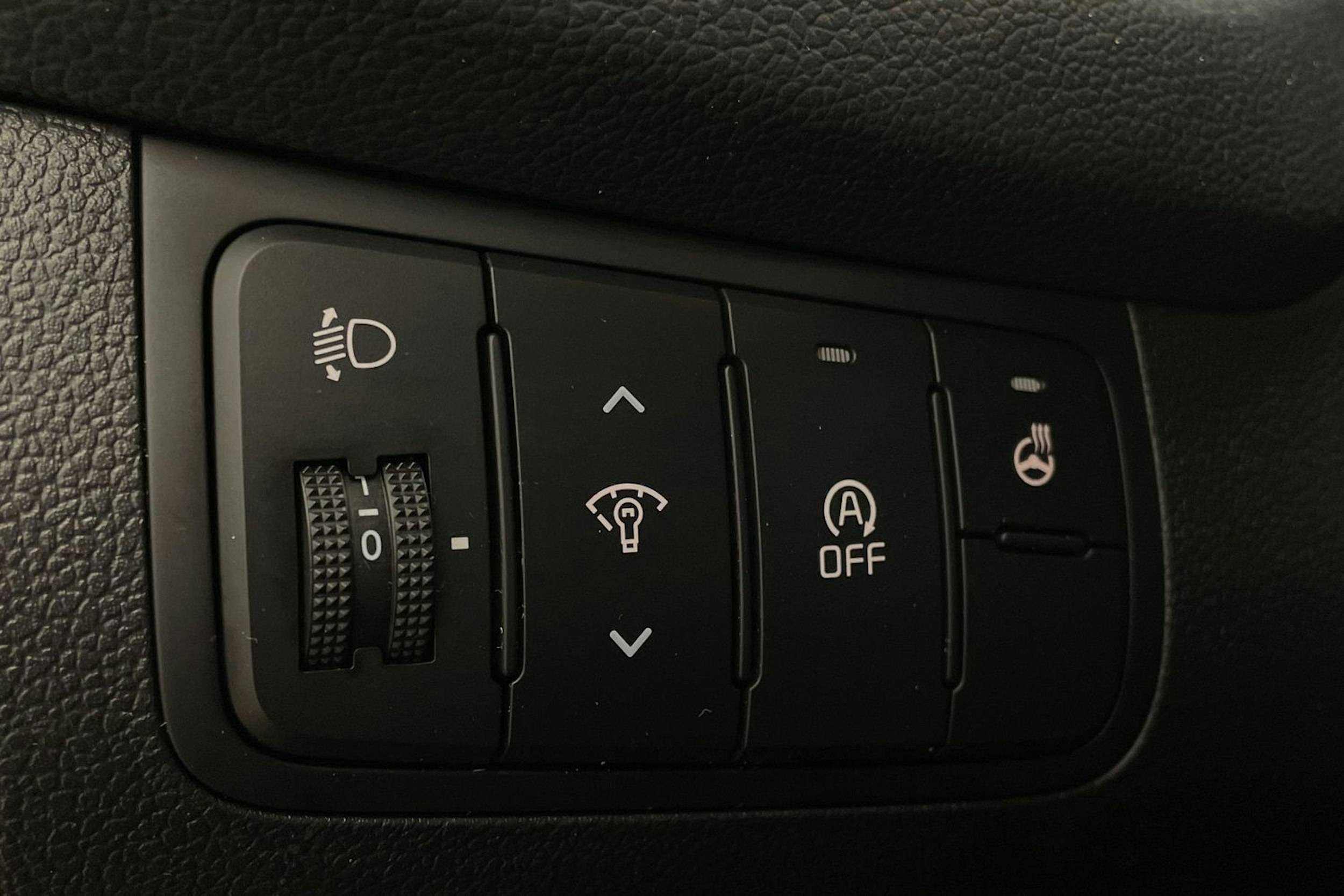 Punainen Kia cee'd 2016 kuva 13.