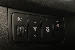 Punainen Kia cee'd 2016 kuva 13.