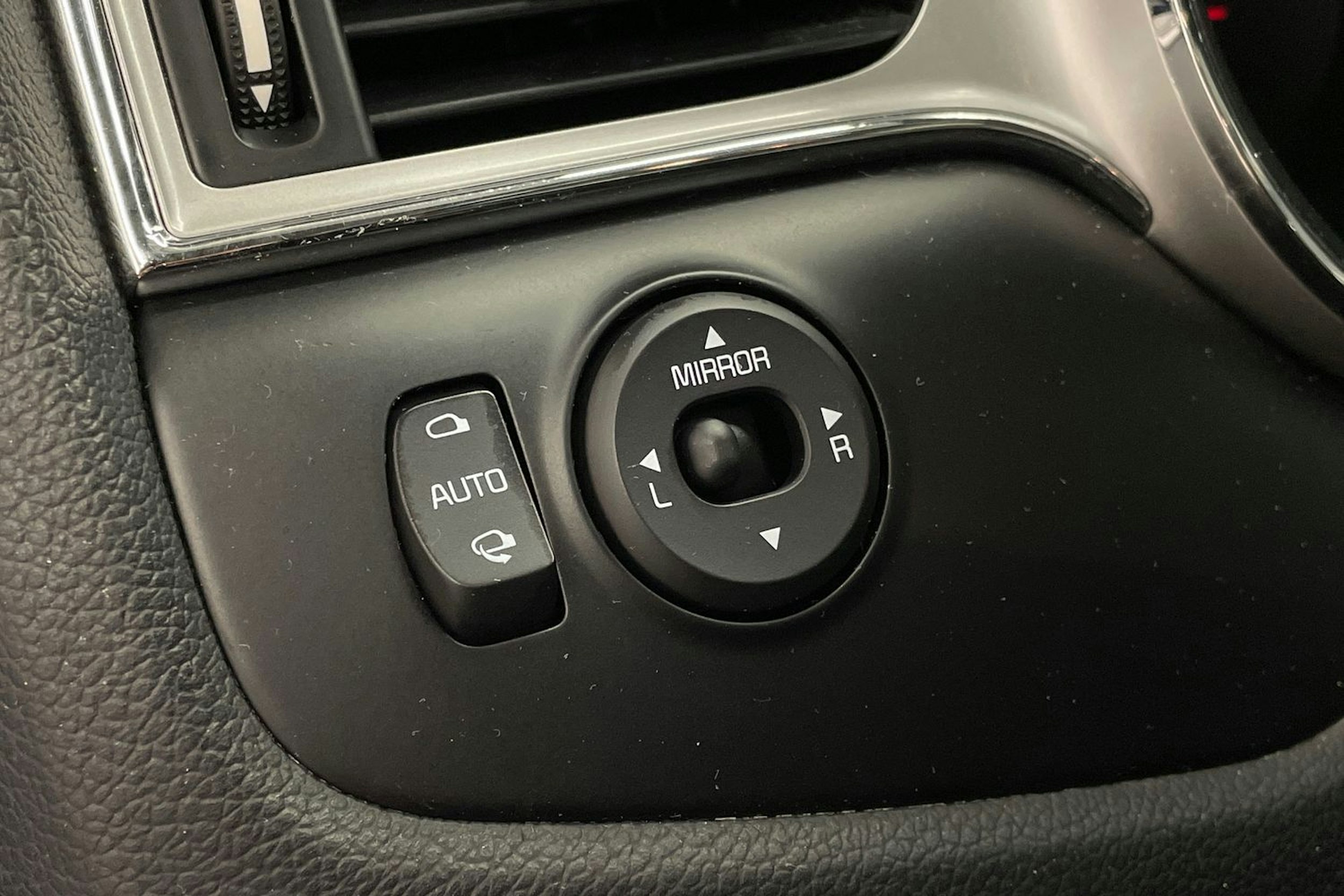 Punainen Kia cee'd 2016 kuva 14.