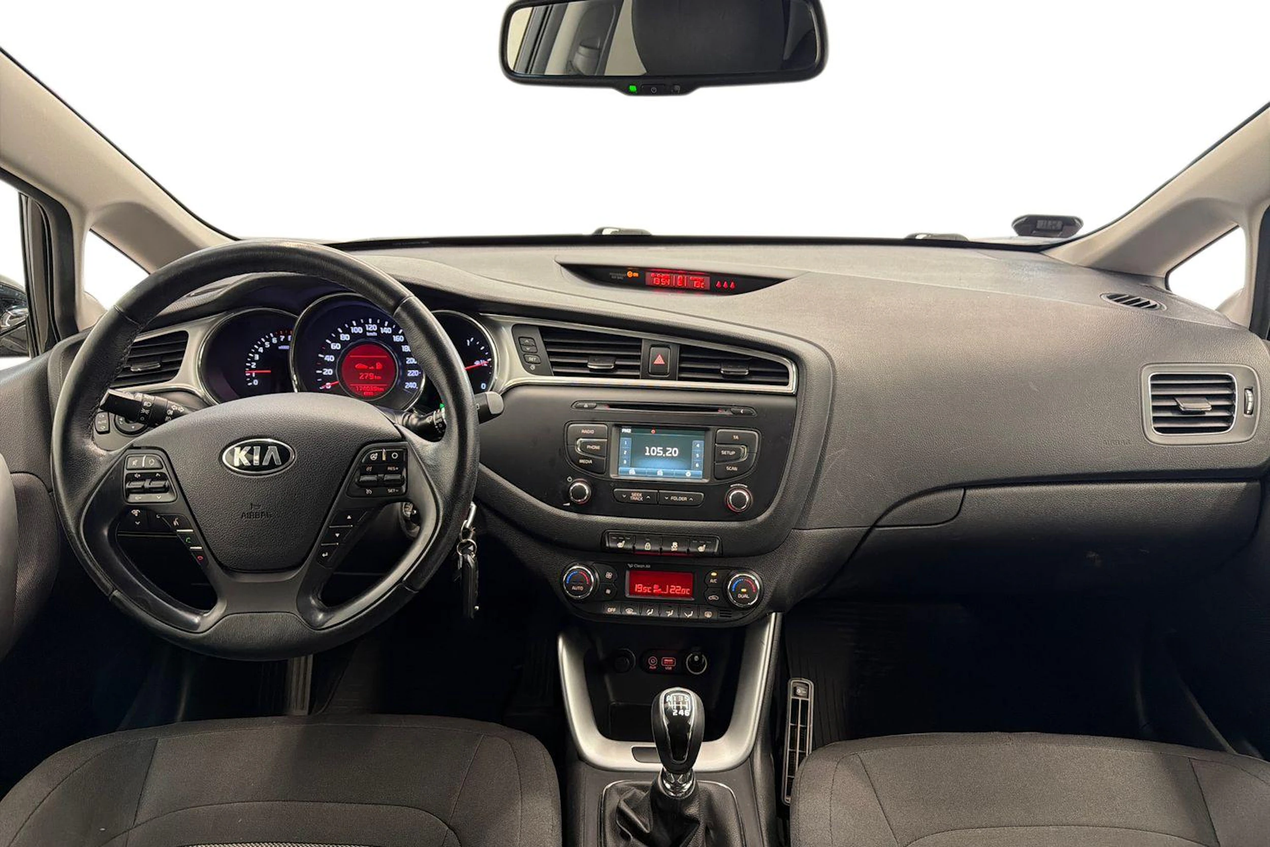 musta Kia Ceed 2016 kuva 7.