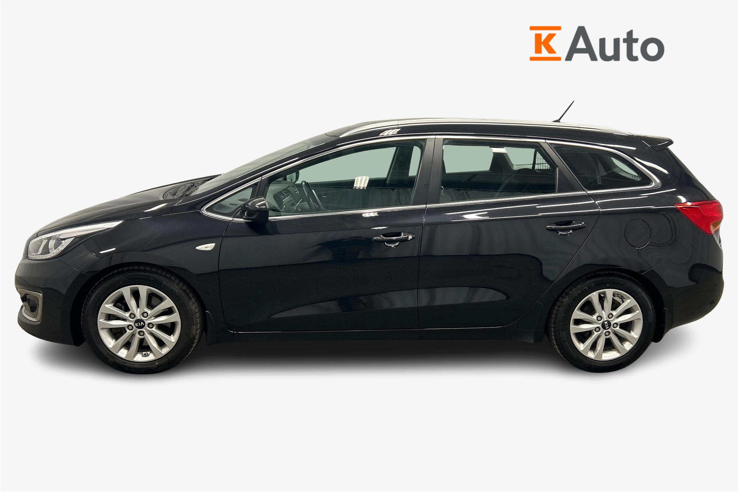 Musta Kia cee'd 2016 kuva 7.