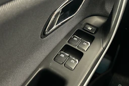 Musta Kia cee'd 2016 kuva 20.
