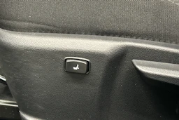 Musta Kia cee'd 2016 kuva 24.