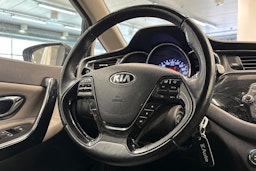 Musta Kia cee'd 2016 kuva 13.