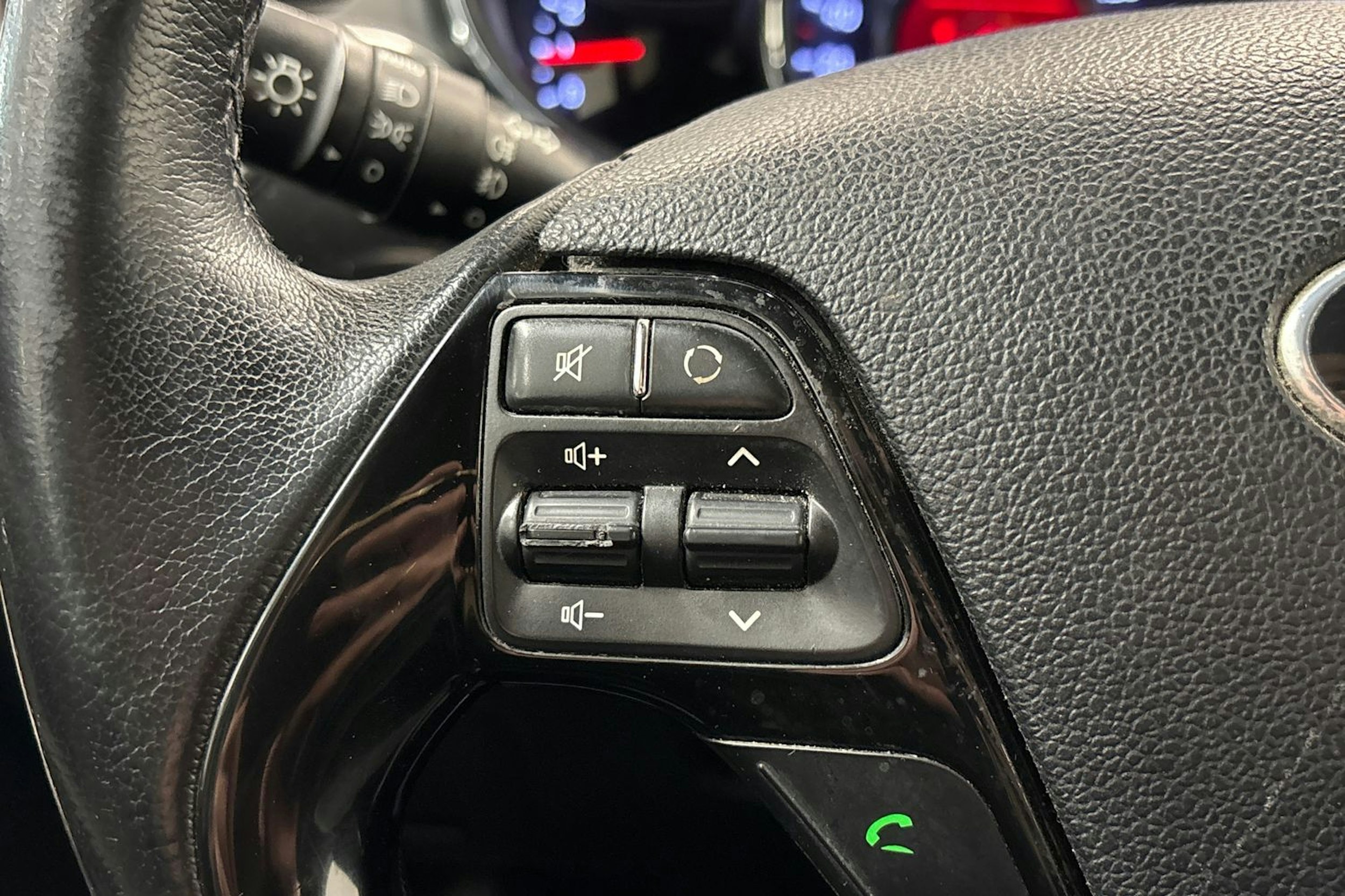 Musta Kia cee'd 2016 kuva 14.