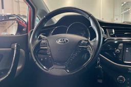 punainen Kia Ceed 2017 kuva 12.