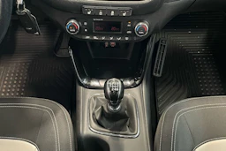 punainen Kia Ceed 2017 kuva 24.