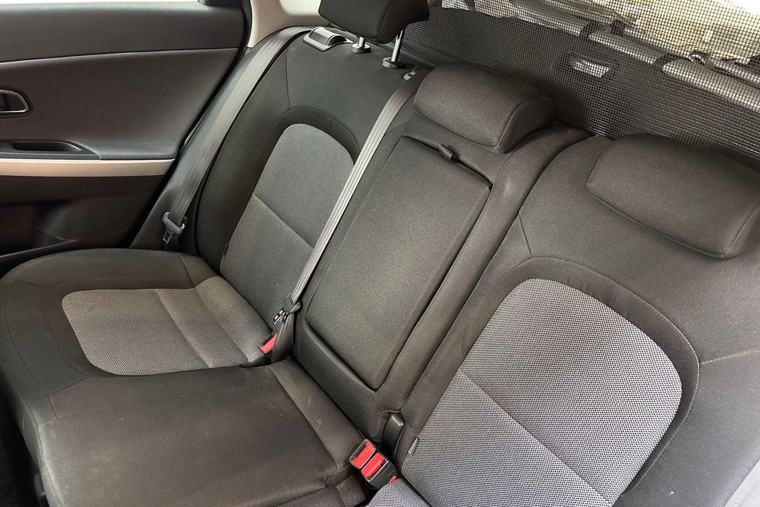 punainen Kia Ceed 2017 kuva 8.