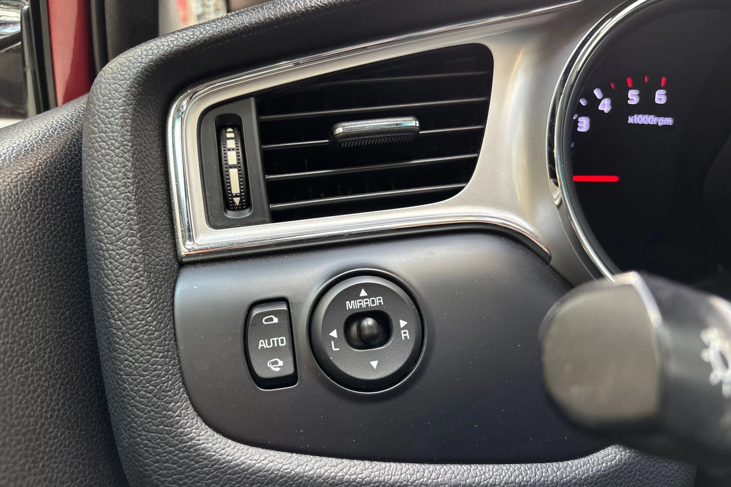 punainen Kia Ceed 2017 kuva 16.