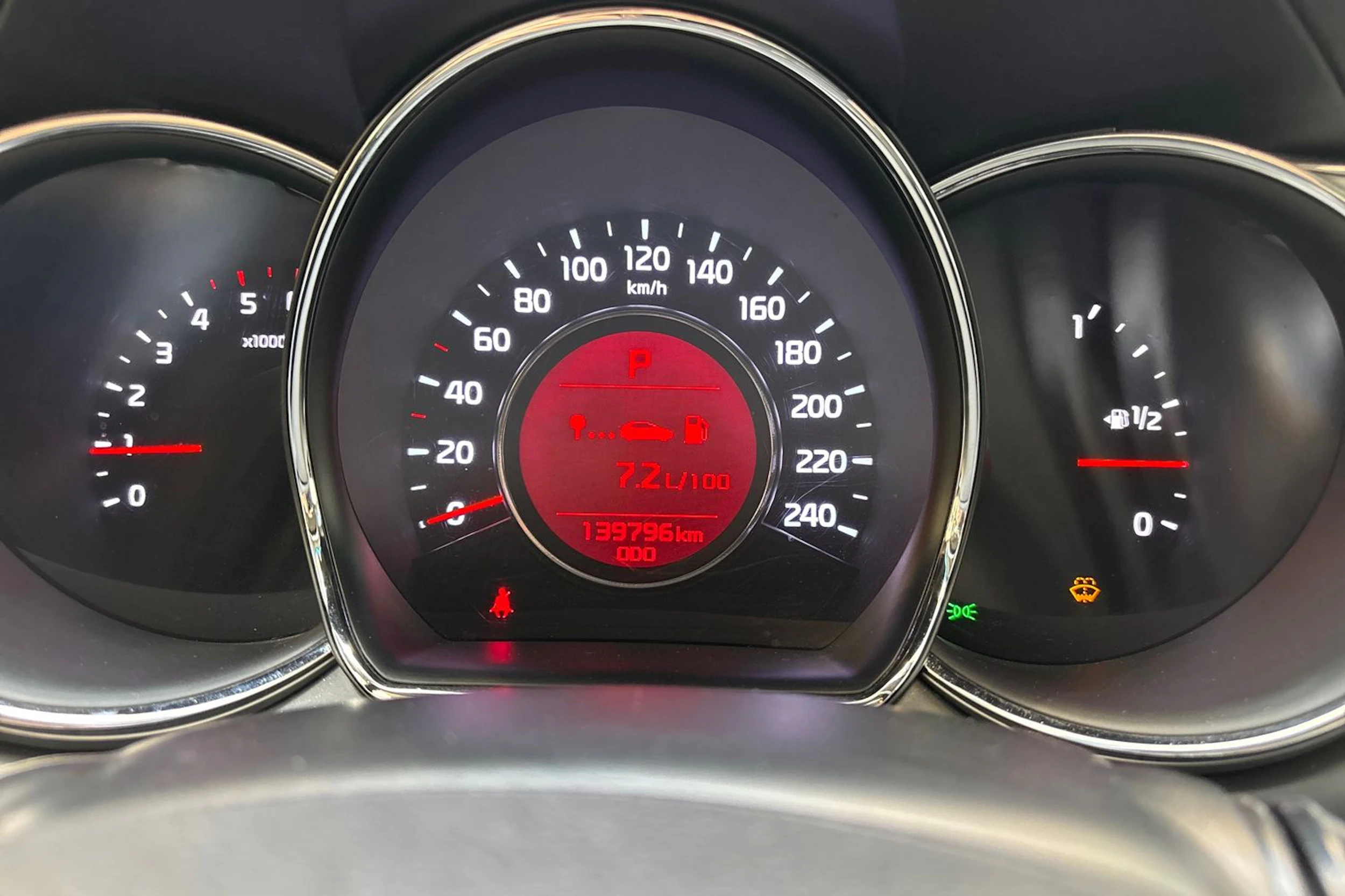 punainen Kia Ceed 2017 kuva 18.