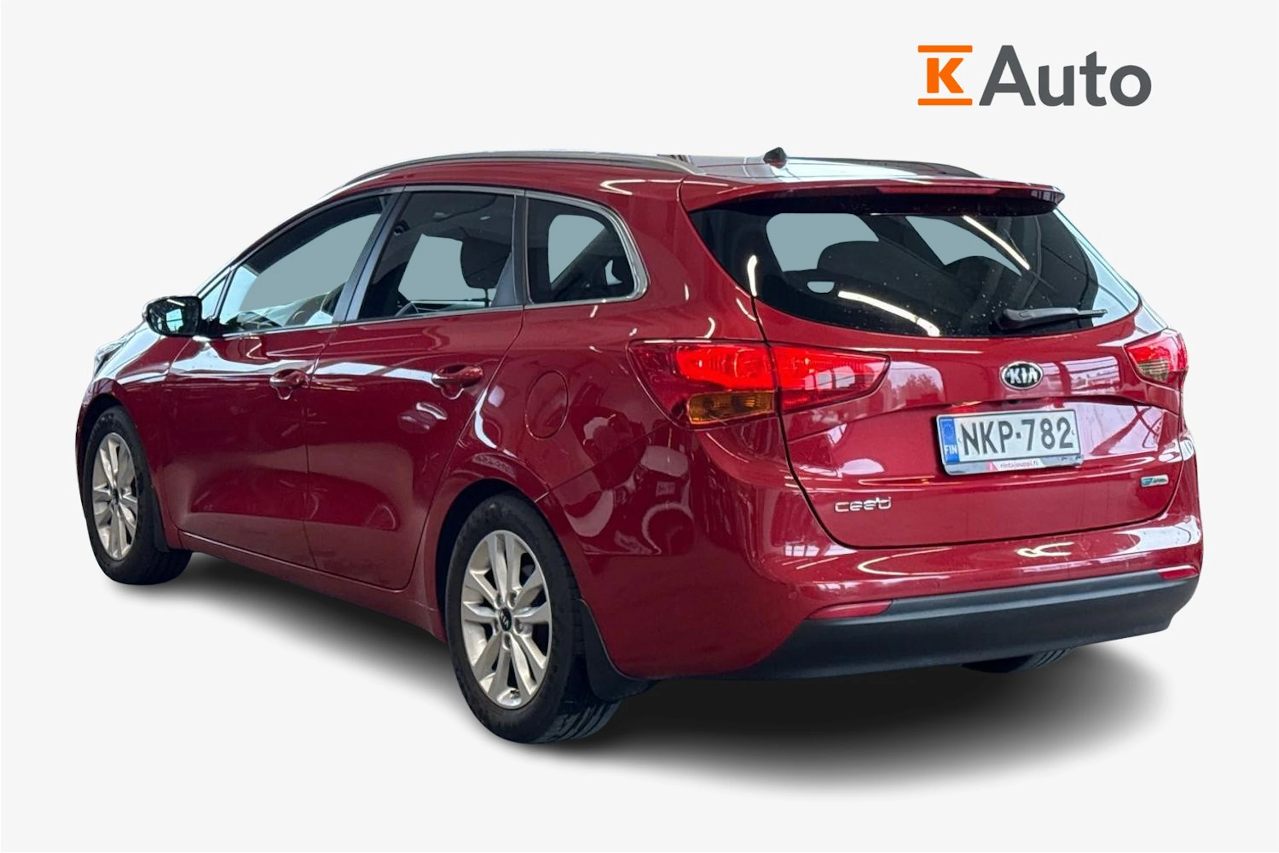 punainen Kia Ceed 2017 kuva 2.