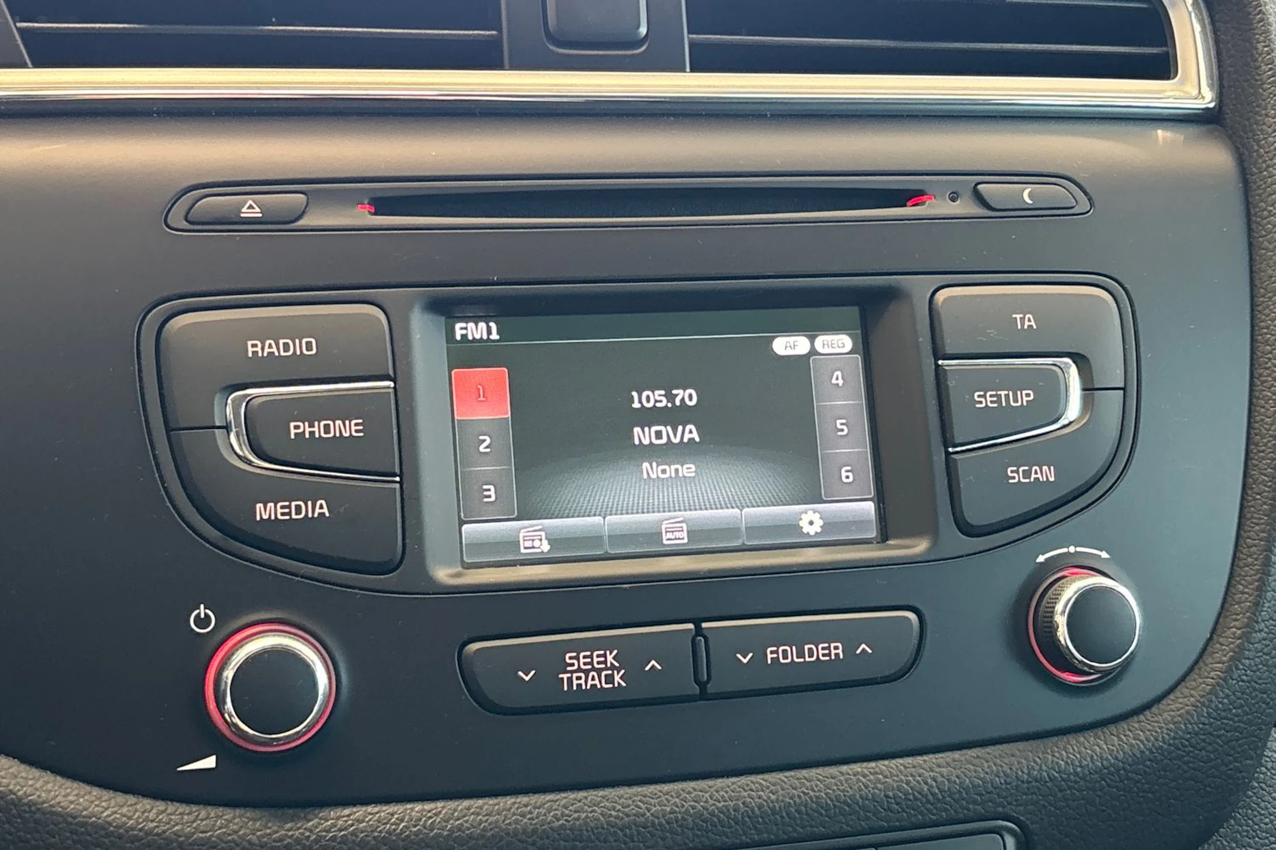 punainen Kia Ceed 2017 kuva 23.