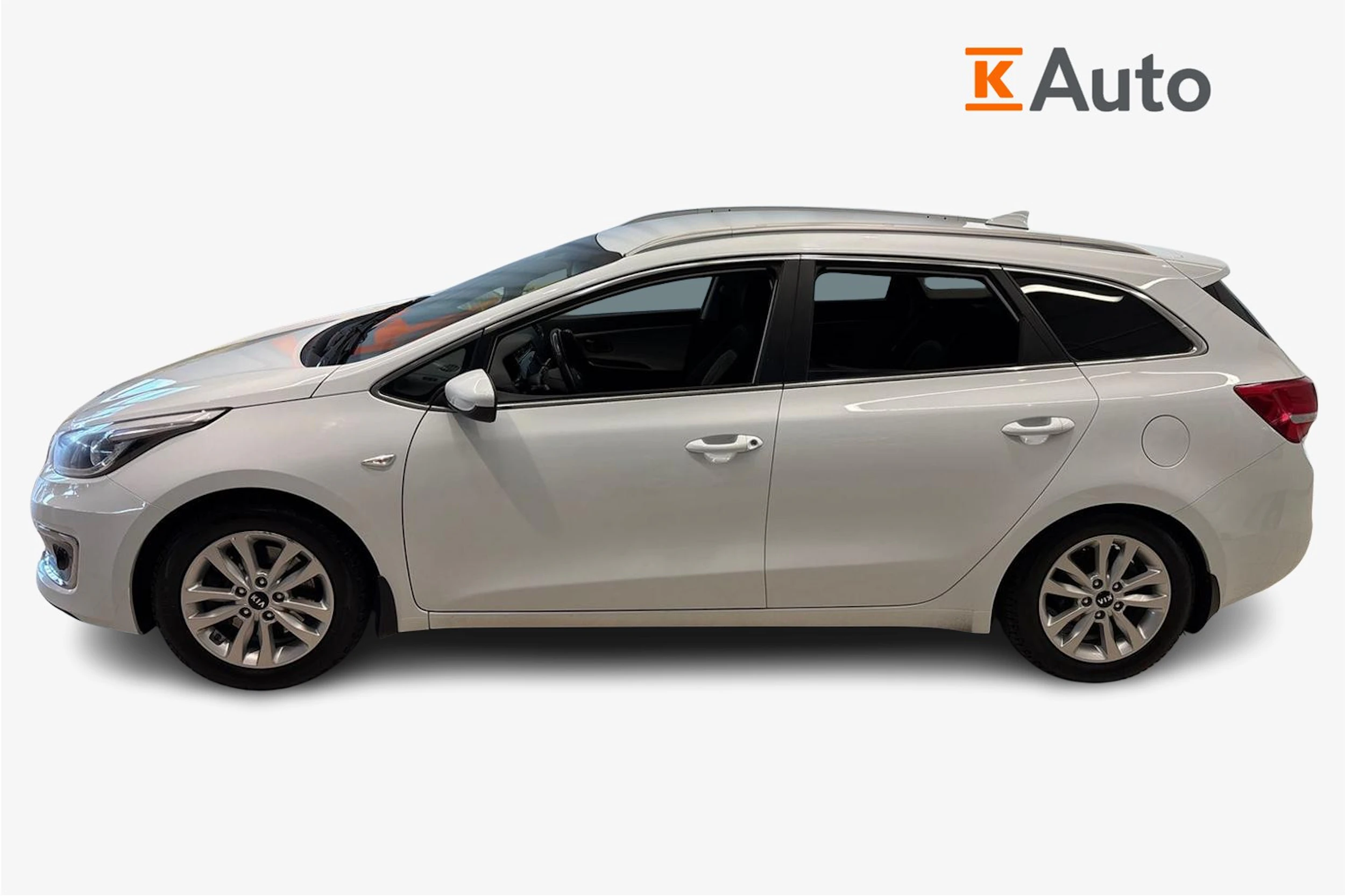 Valkoinen Kia Ceed 2018 kuva 5.