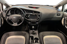 Valkoinen Kia Ceed 2018 kuva 7.