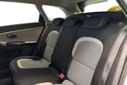 Valkoinen Kia Ceed 2018 kuva 8.