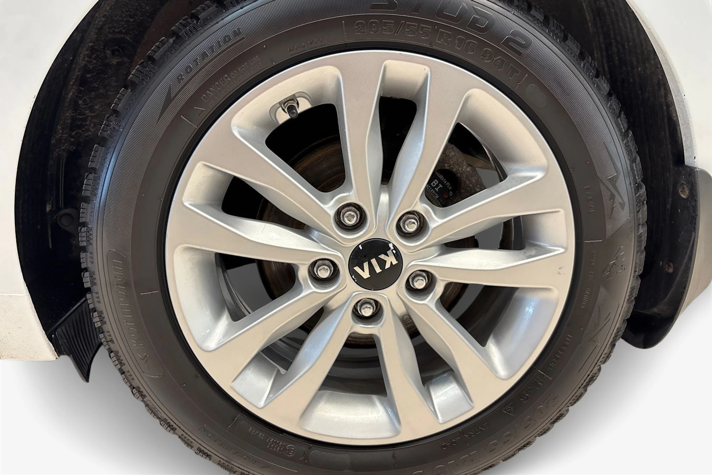 Valkoinen Kia Ceed 2018 kuva 9.