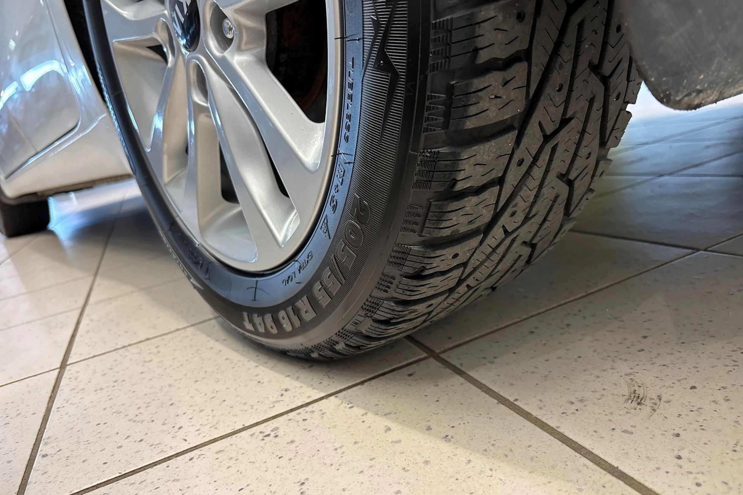 Valkoinen Kia Ceed 2018 kuva 10.