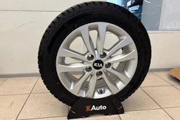 Valkoinen Kia Ceed 2018 kuva 11.
