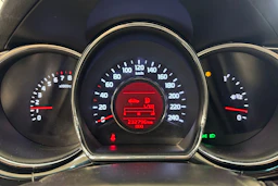 Valkoinen Kia Ceed 2018 kuva 15.