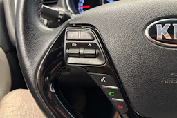 Valkoinen Kia Ceed 2018 kuva 16.