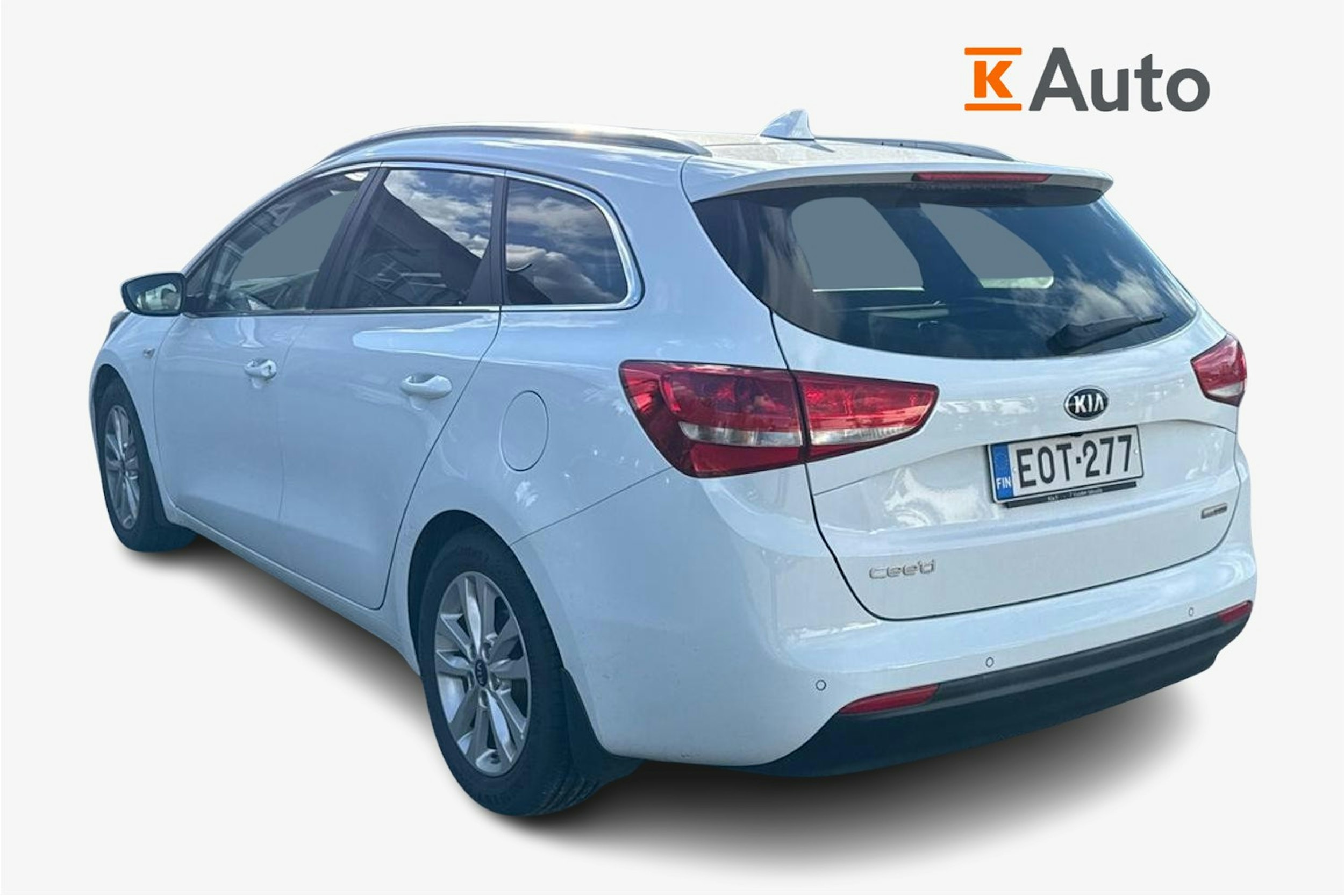 Valkoinen Kia cee'd 2018 kuva 2.