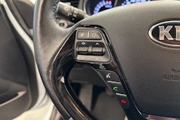 Valkoinen Kia cee'd 2018 kuva 15.