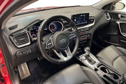 Punainen Kia ceed 2018 kuva 7.