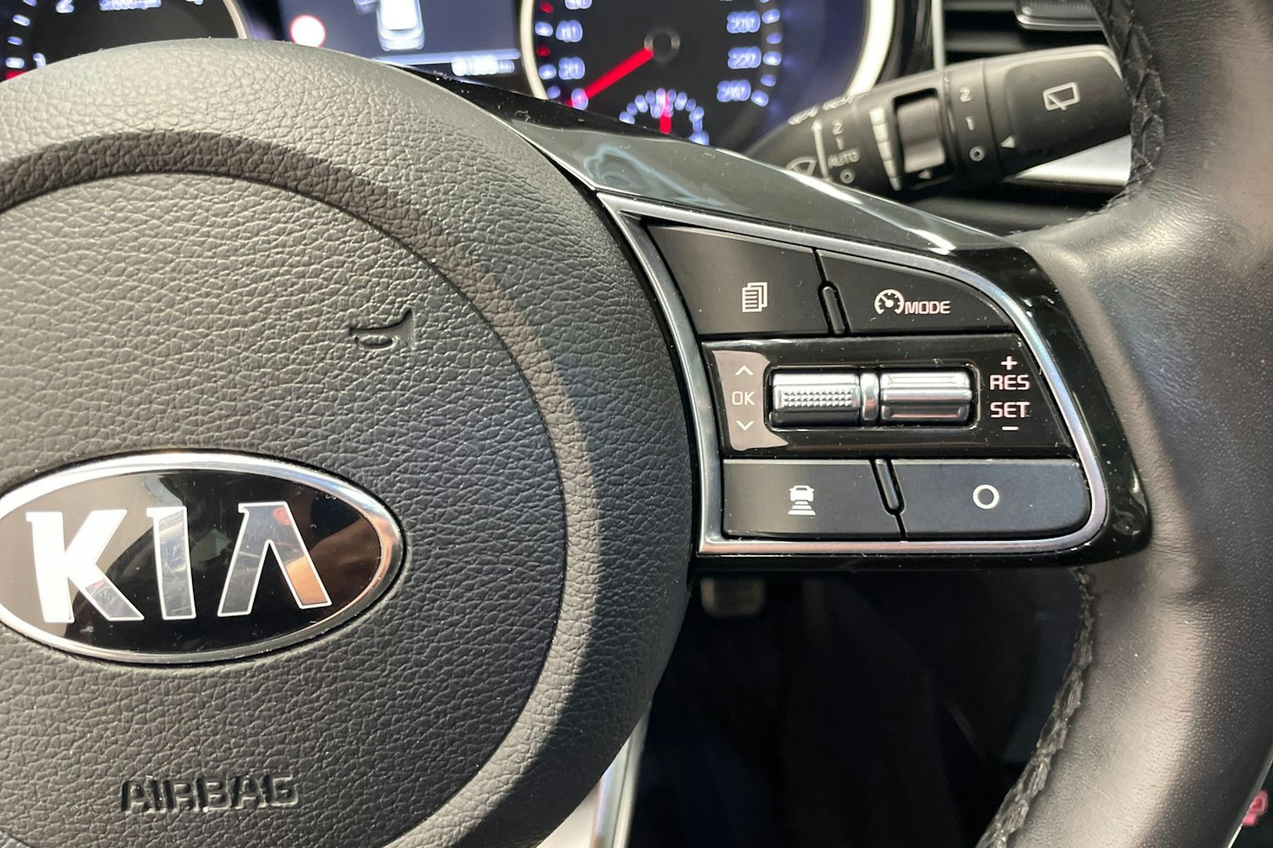Punainen Kia ceed 2018 kuva 15.