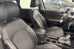 musta Kia Ceed 2018 kuva 10.