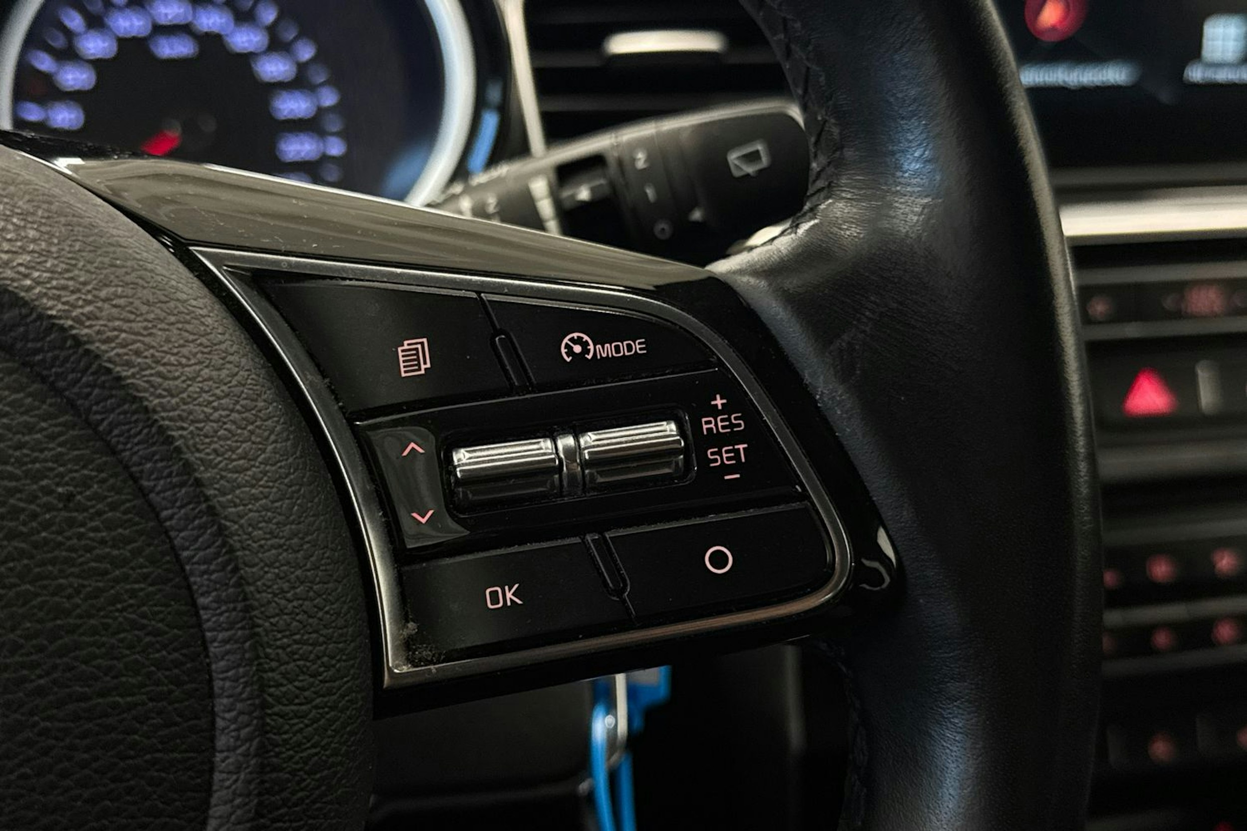 musta Kia Ceed 2018 kuva 12.