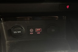 musta Kia Ceed 2018 kuva 24.