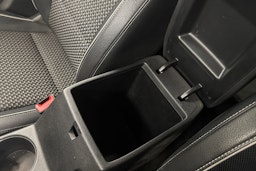 musta Kia Ceed 2018 kuva 27.