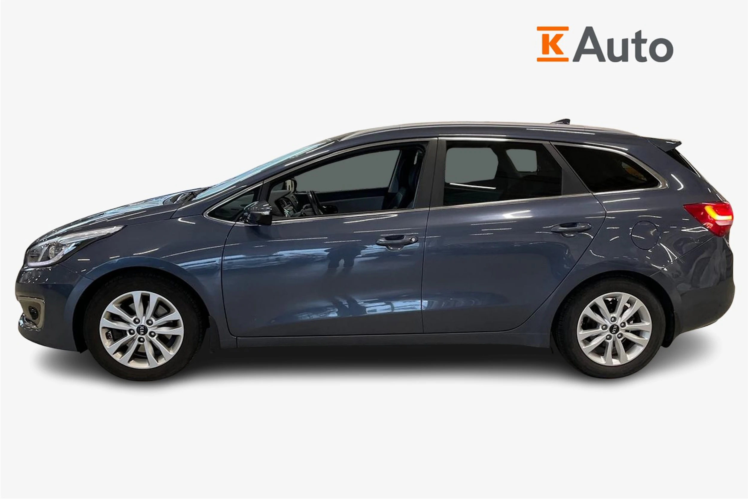 sininen Kia Ceed 2018 kuva 5.