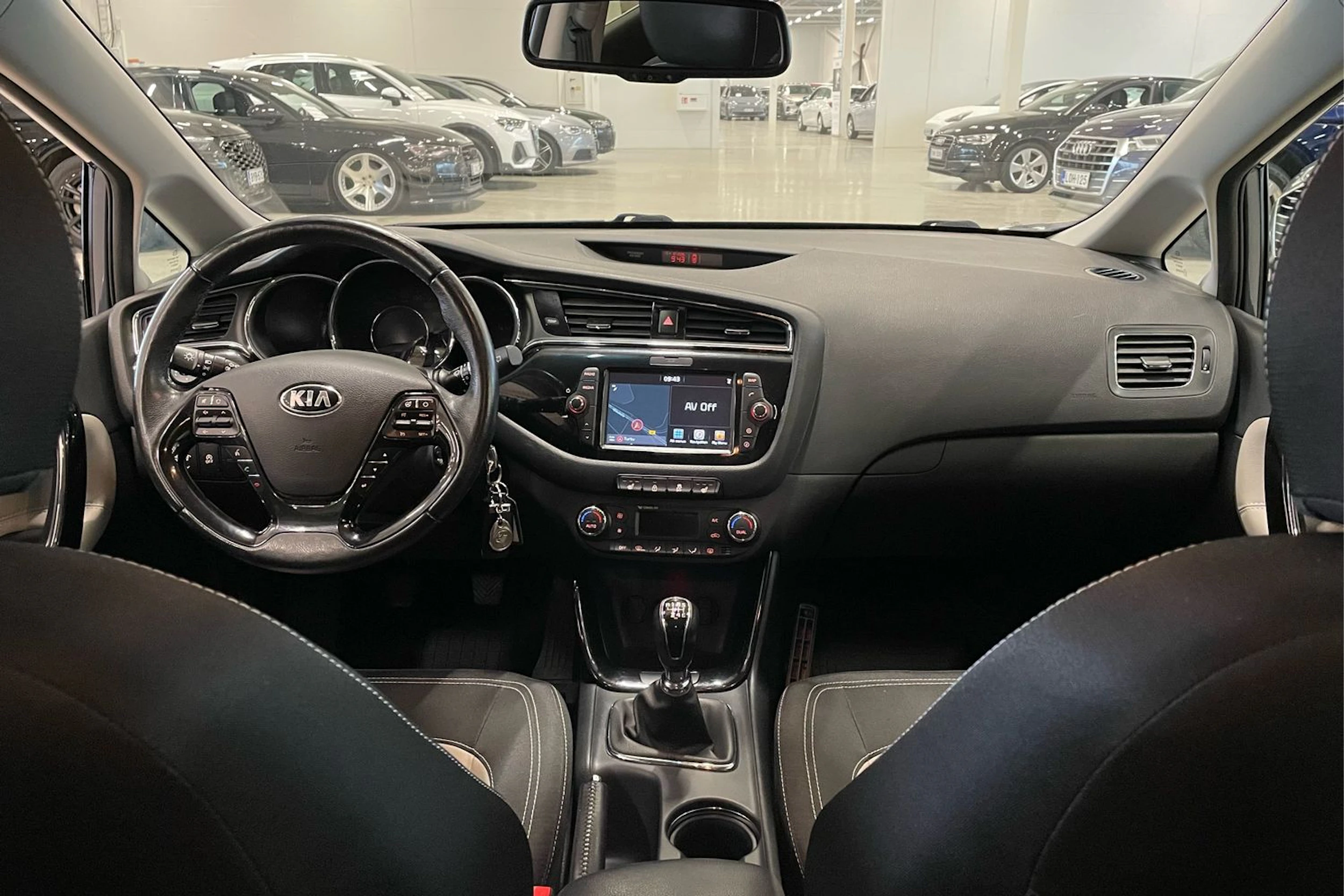 sininen Kia Ceed 2018 kuva 11.