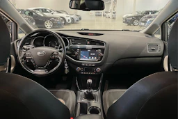 sininen Kia Ceed 2018 kuva 11.