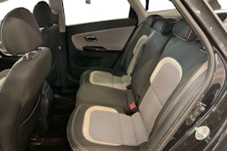 Musta Kia cee'd 2018 kuva 8.