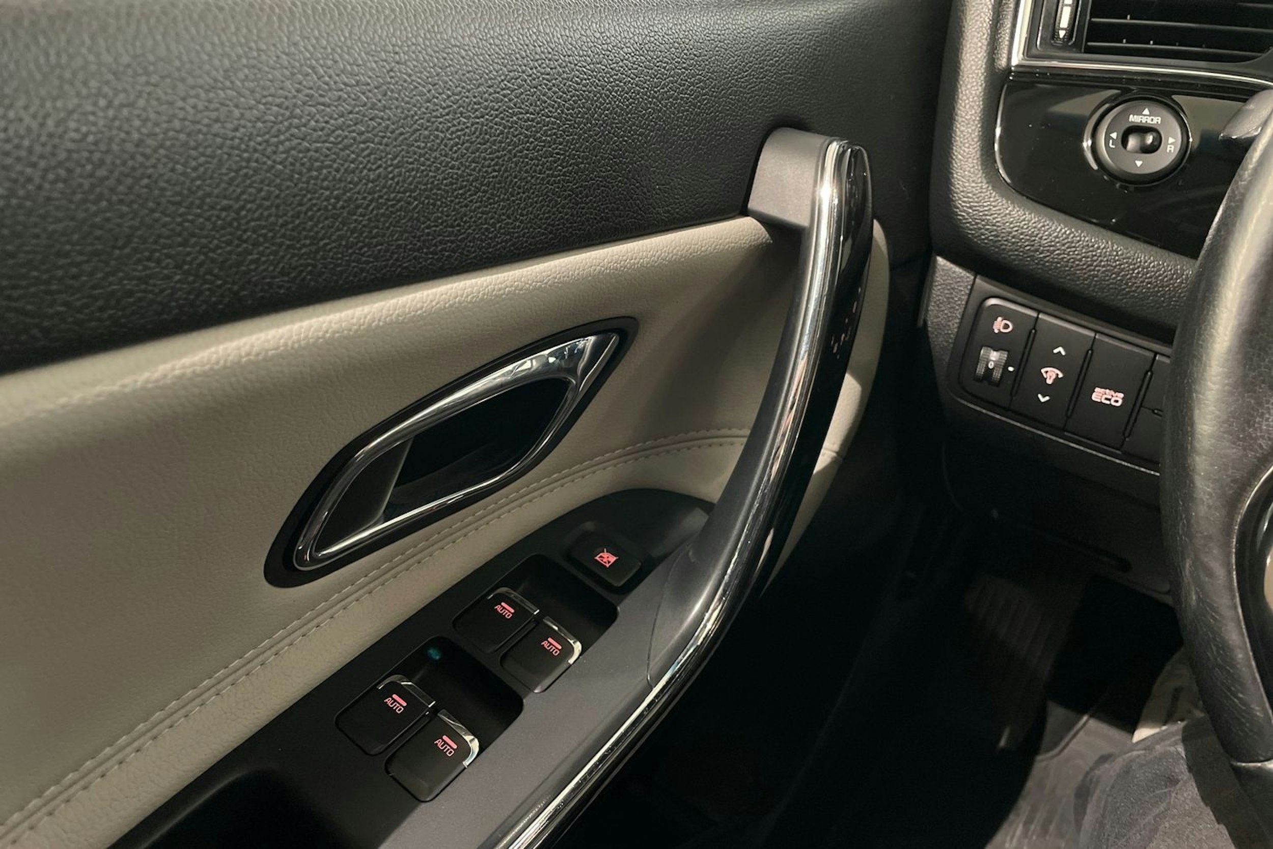 Musta Kia cee'd 2018 kuva 22.