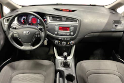 punainen Kia Ceed 2018 kuva 7.