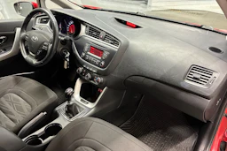 punainen Kia Ceed 2018 kuva 25.