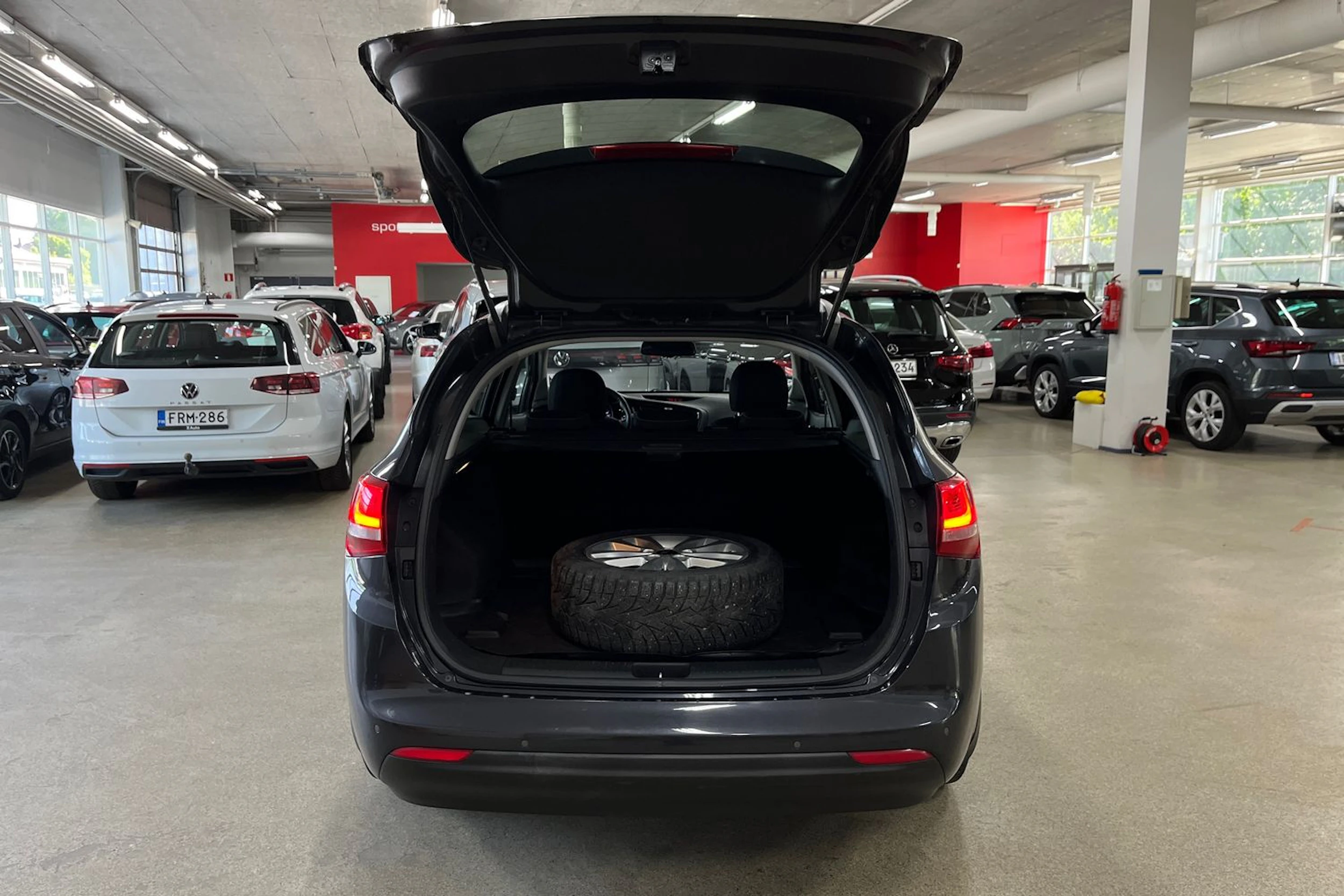 Harmaa Kia Ceed 2018 kuva 15.