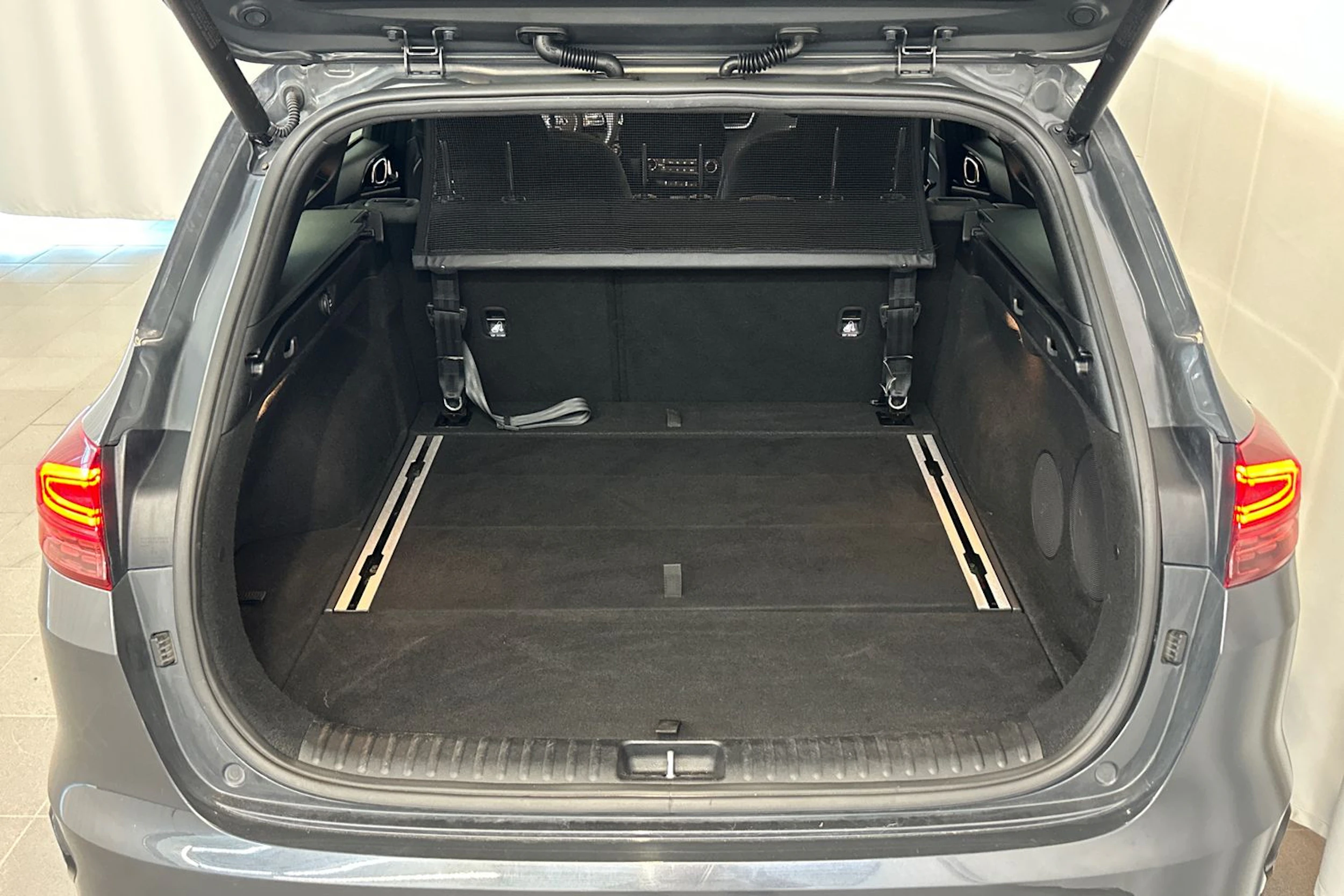 harmaa Kia Ceed 2019 kuva 13.