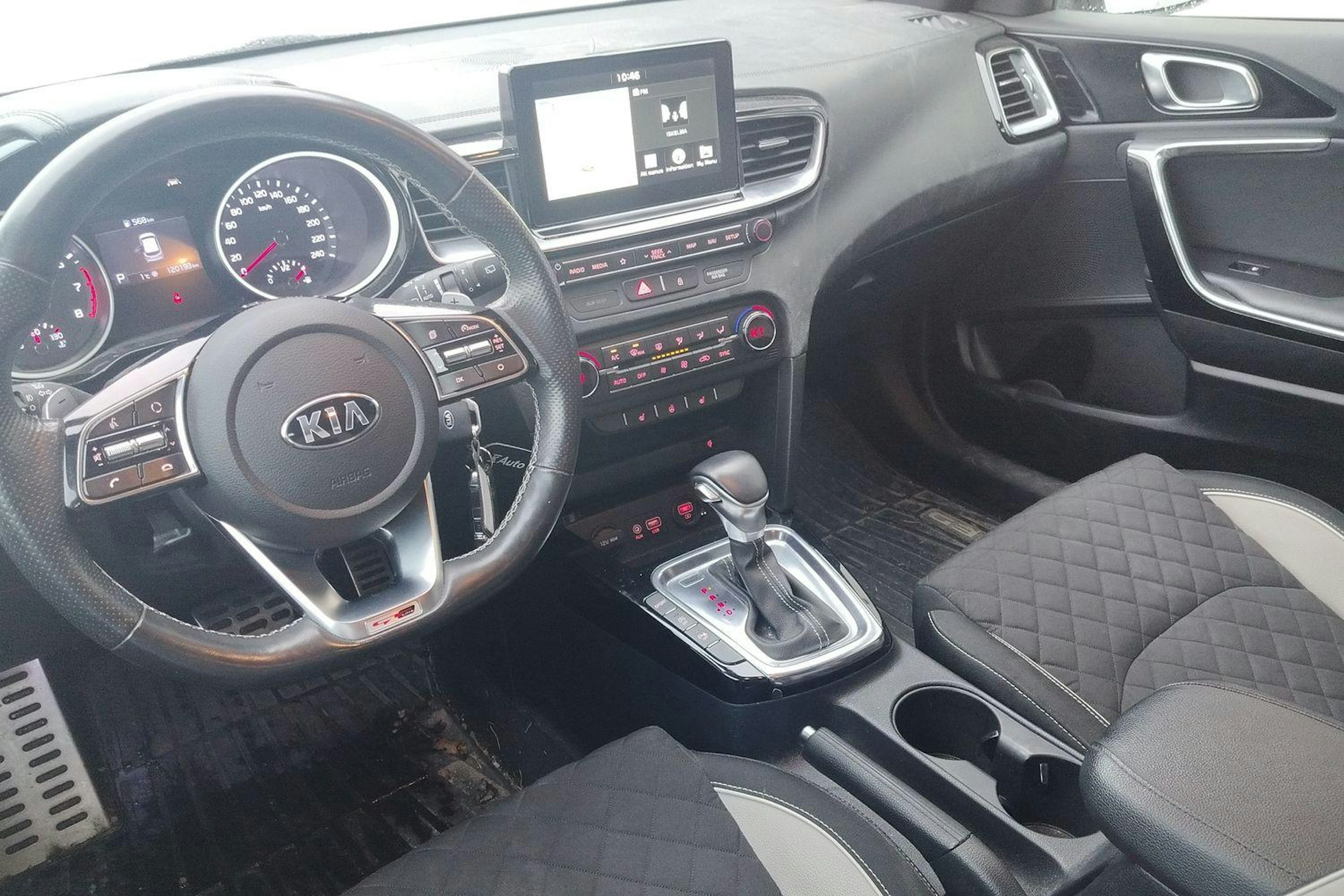 valkoinen Kia Ceed 2019 kuva 3.