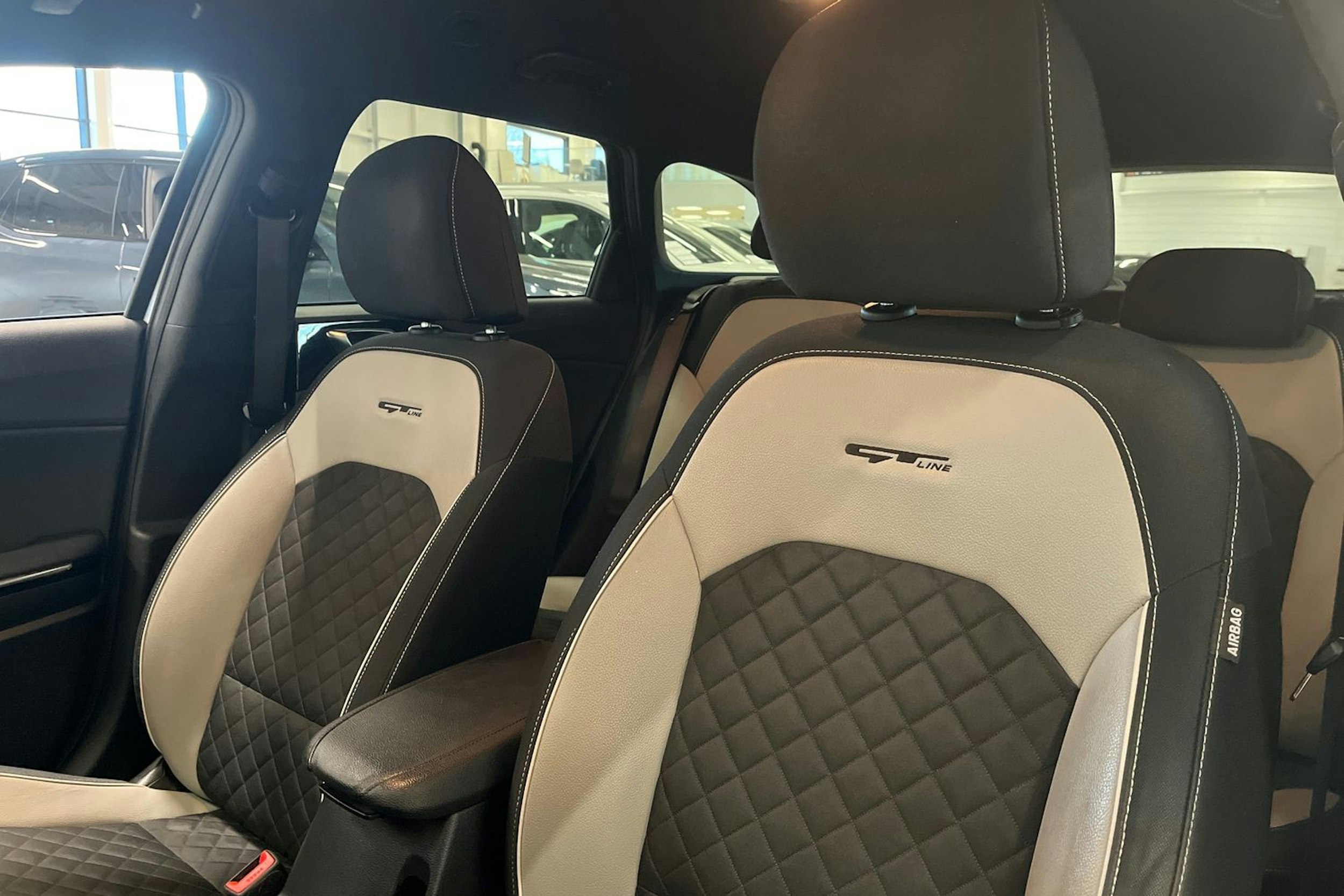 valkoinen Kia Ceed 2019 kuva 15.