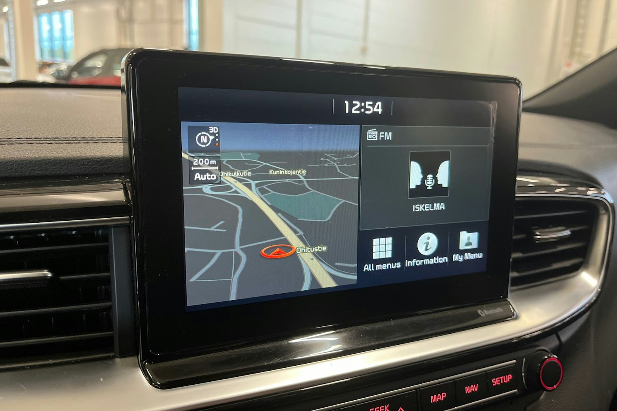 valkoinen Kia Ceed 2019 kuva 20.